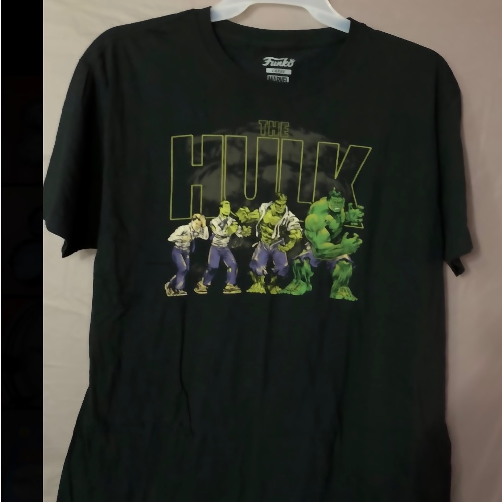 Funko x Marvel Collector Incredible Hulk David Banner Transforming T-Shirt Large